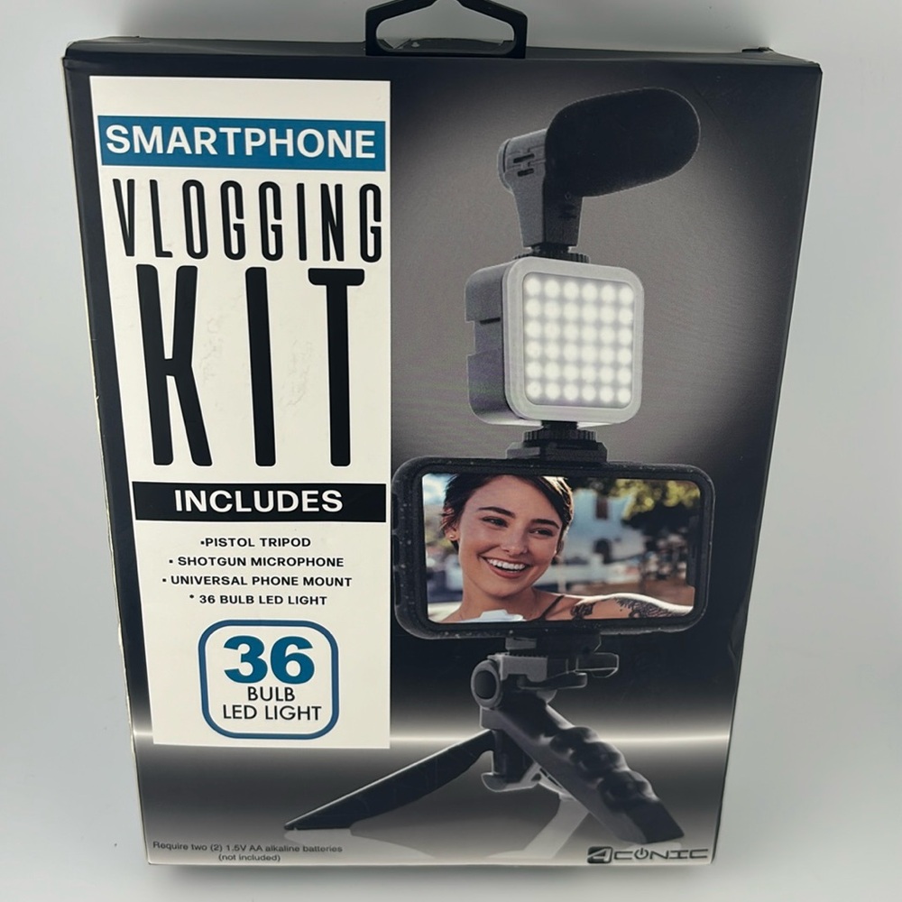 Smartphone Vlogging Kit-Tripod,Microphone,Phone Mount,LED Light-Brand New